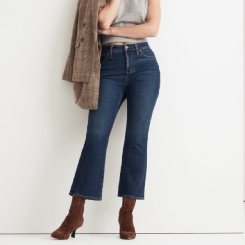 Madewell 24” Tall (Tag Size 25T) Curvy Kick Out Women’s Jeans Crop Flare NN809